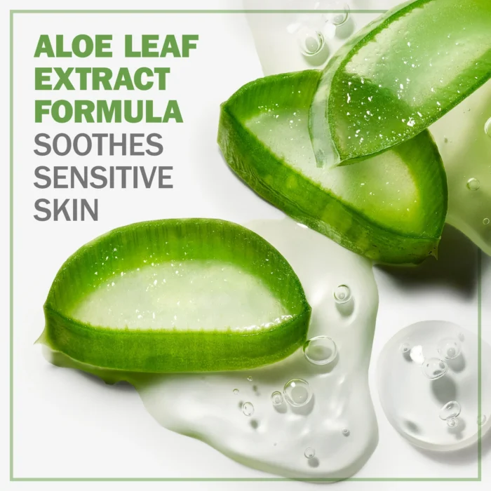 Olay Daily Facials Sensitive Cleansing Cloths, Fragrance-Free - Image 2